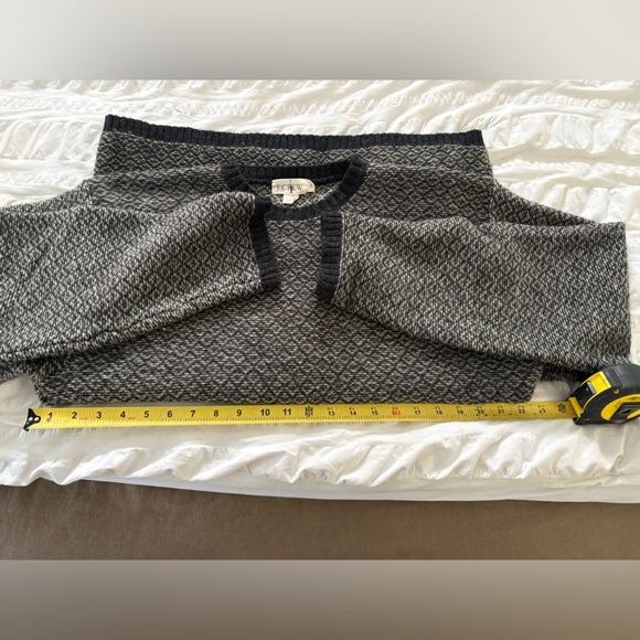 J Crew Wool Sweater - Picture 5 of 7